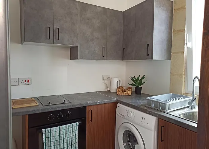 Beautiful 1-bed In Hal * Qormi