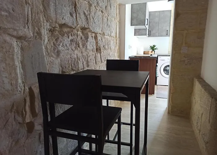 Apartament Beautiful 1-bed In Hal Qormi